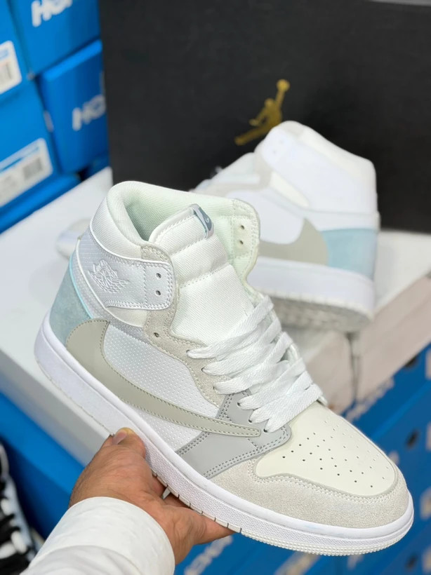 کتونی نایک ایر جردن ساق دار مسترکوالیتی وارداتی /سایز 40 الی 45/ Nike Air jordan/ فروش عمده و تک