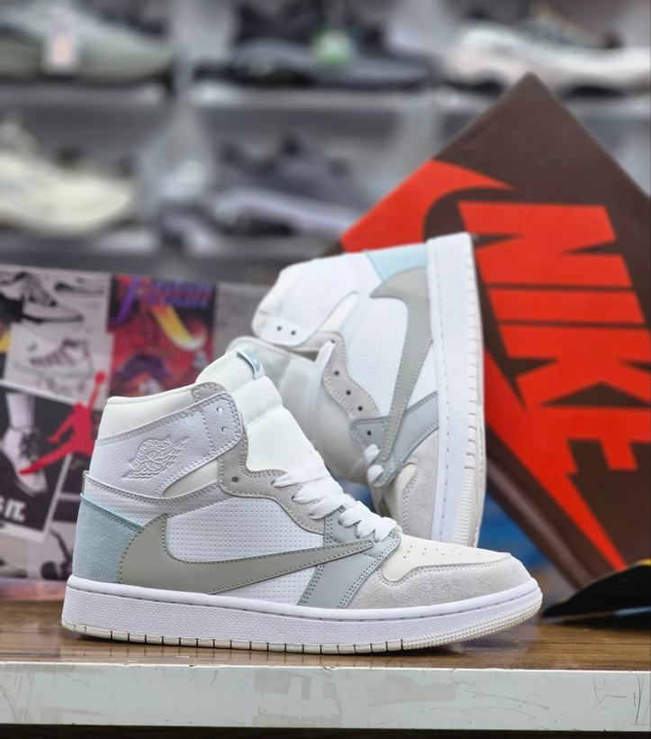 کتونی نایک ایر جردن ساق دار مسترکوالیتی وارداتی /سایز 40 الی 45/ Nike Air jordan/ فروش عمده و تک