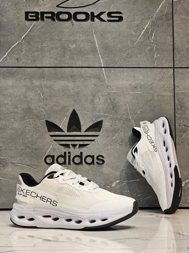 کفشی طبی اسکیچرز اسلیپ مسترکوالیتی /Skechers Slip-ins/ سایز 40 الی 45/ فروش عمده و تک