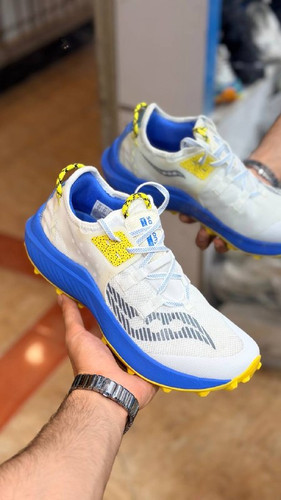 کتونی وارداتی ساکونی اندروفین ریفت مسترکوالیتی/سایز ۴۰ الی ۴۵/ Saucony Endorphin Rift / فروش عمده و تک
