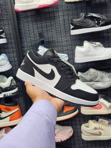کتونی نایک ایر جردن 1 مسترکوالیتی/سایز 37 الی 45/Nike Air Jordan 1/ فروش عمده و تک