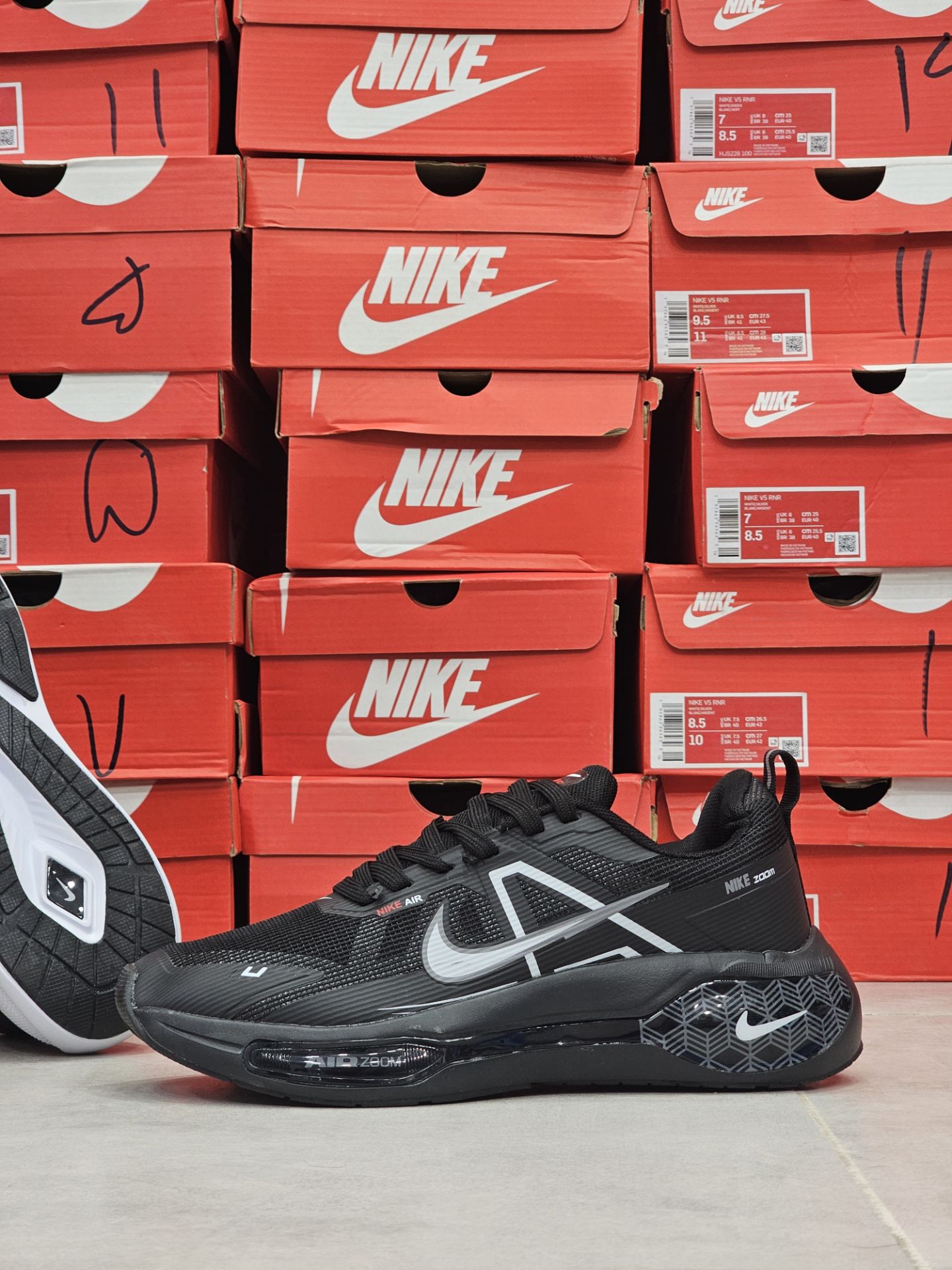 کتونی نایک ایر زوم وینفلو مسترکوالیتی /سایز 40 الی 45/Nike Air Zoom Winflo 2/فروش عمده و تک