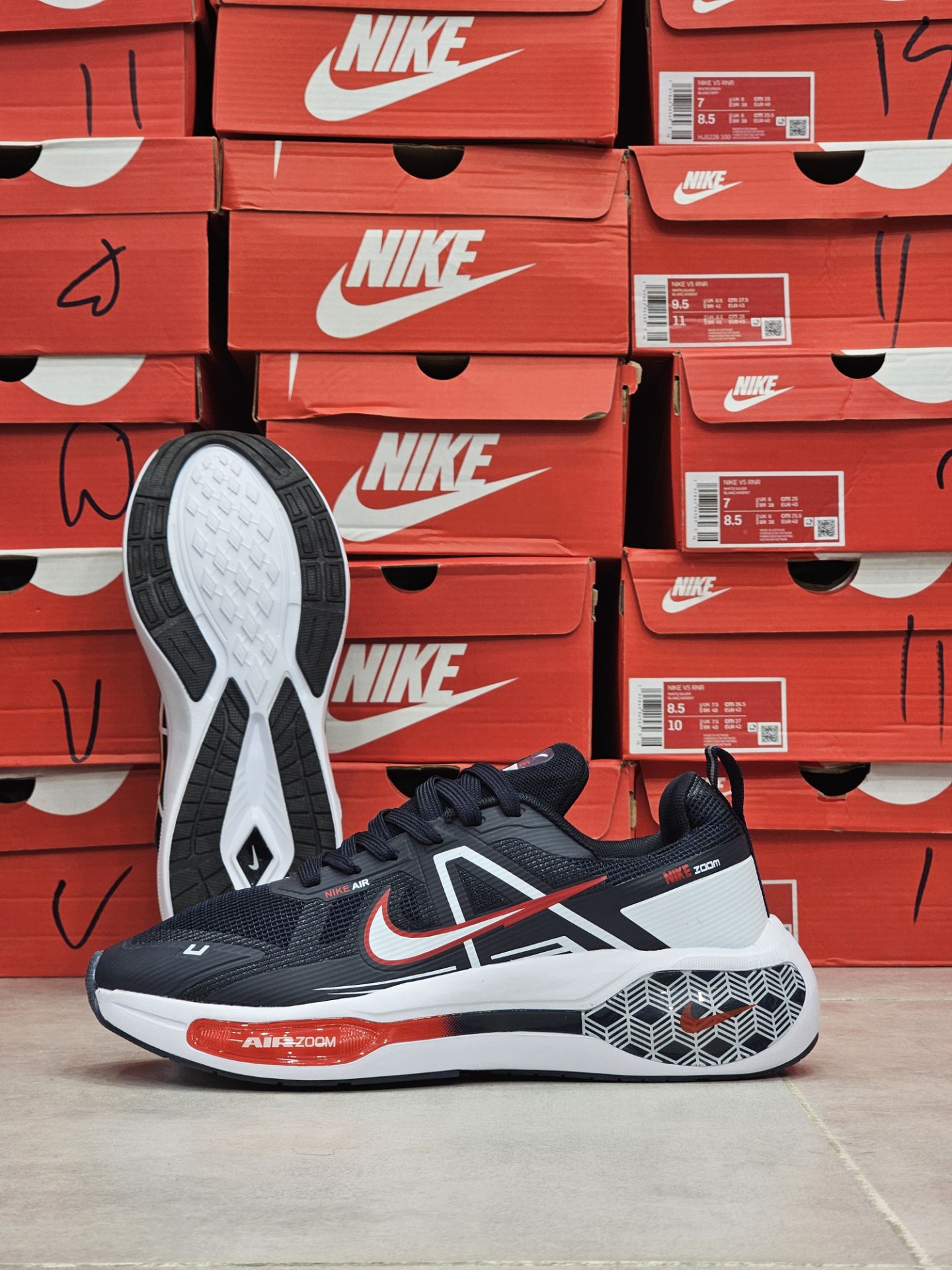 کتونی نایک ایر زوم وینفلو مسترکوالیتی /سایز 40 الی 45/Nike Air Zoom Winflo 2/فروش عمده و تک