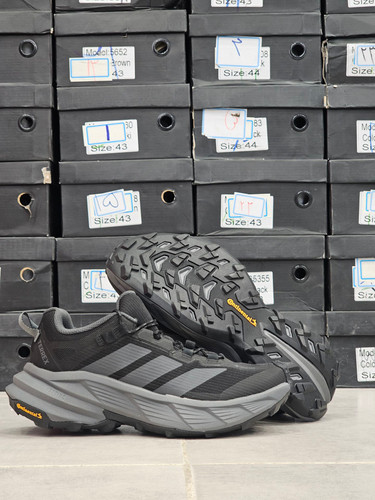 کتونی آدیداس ترکس مسترکوالیتی /سایز 40 الی 45/Adidas Terrex/ فروش عمده و تک