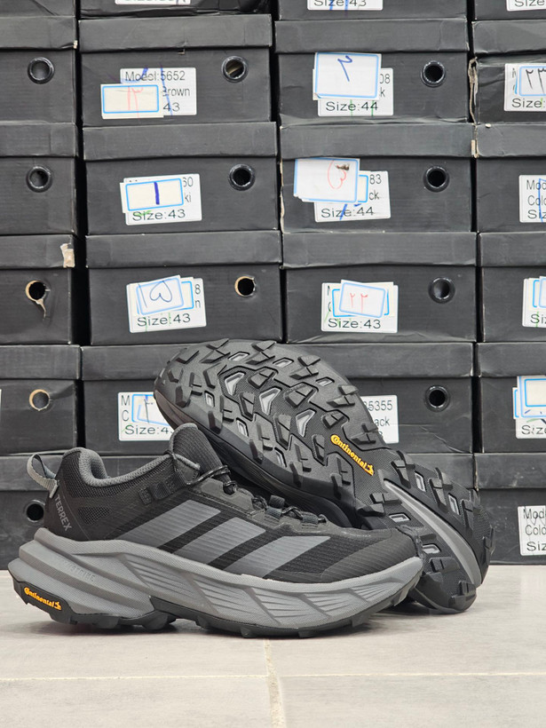 کتونی آدیداس ترکس مسترکوالیتی /سایز 40 الی 45/Adidas Terrex/ فروش عمده و تک
