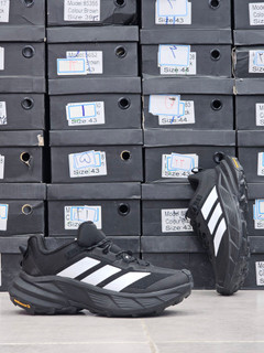 کتونی وارداتی آدیداس ترکس مسترکوالیتی /سایز 40 الی 45/Adidas Terrex/ فروش عمده و تک