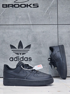 کتونی نایک ایرفورس مسترکوالیتی /Nike Air Force/ست زنانه مردانه/37 تا 45/ فروش عمده و تک