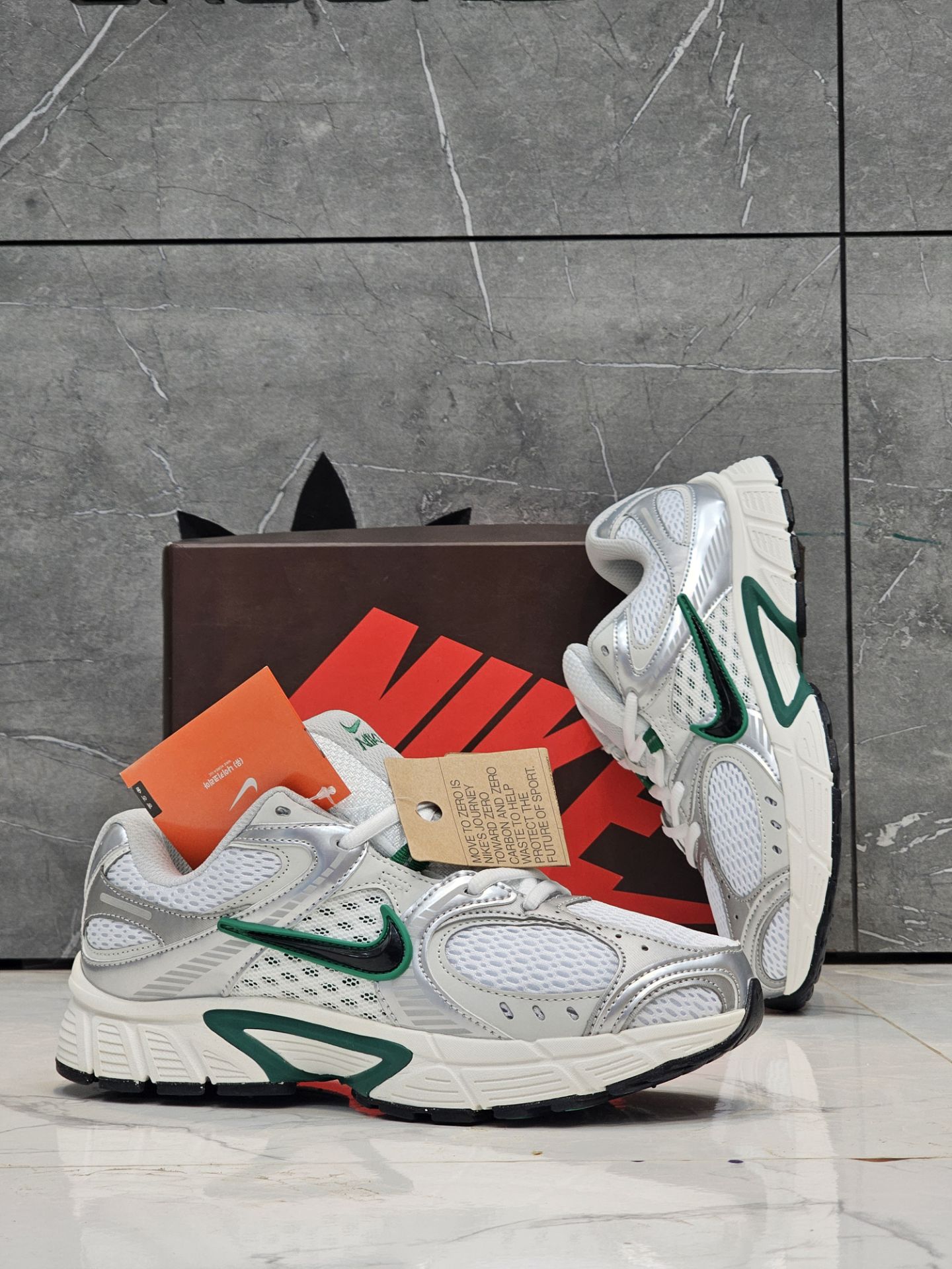 کتونی نایک V5 RNR مسترکوالیتی / سایز 39 الی 45 / Nike V5 RNR / فروش عمده و تک