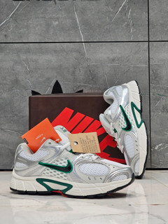 کتونی نایک V5 RNR مسترکوالیتی / سایز 39 الی 45 / Nike V5 RNR / فروش عمده و تک