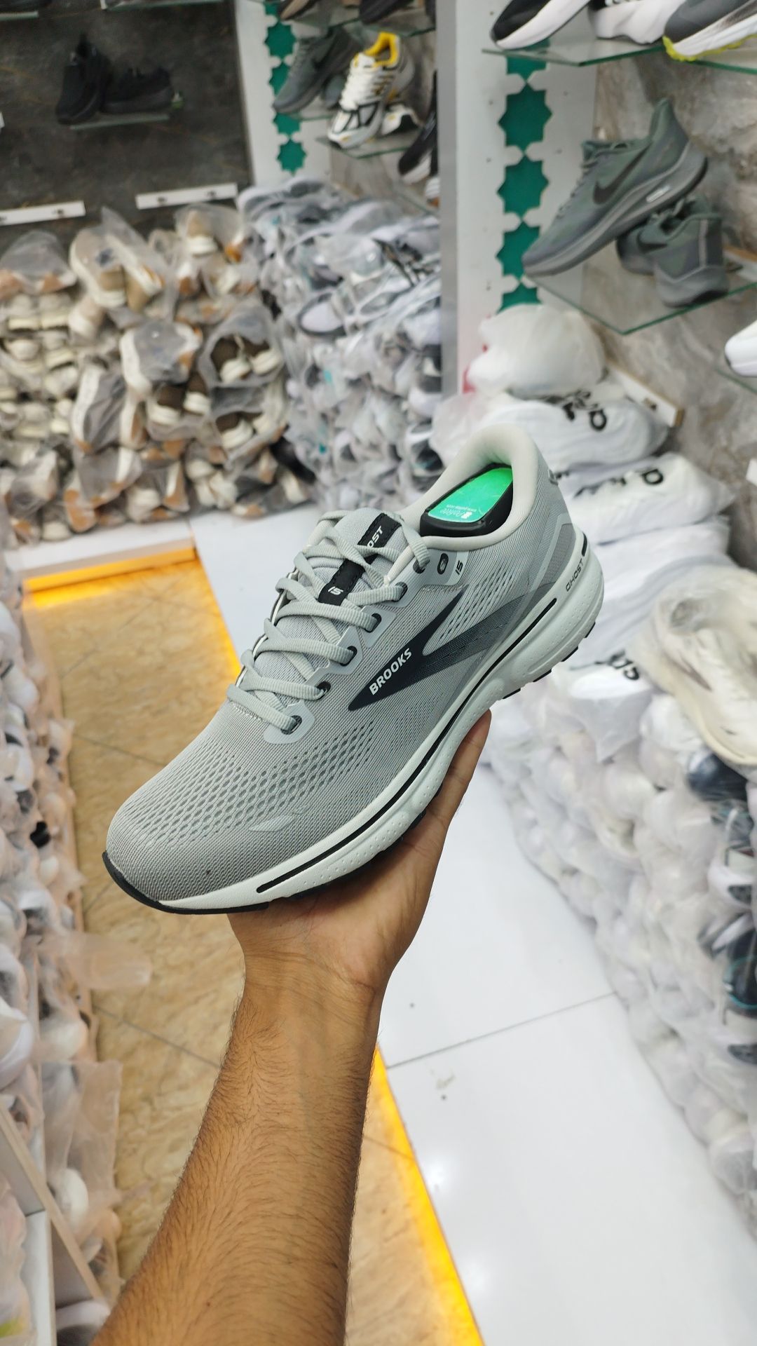 کتونی بروکس گلیسرین 20 مسترکوالیتی /Brooks Glycerin 20/سایز 40 تا 45/ فروش عمده و تک