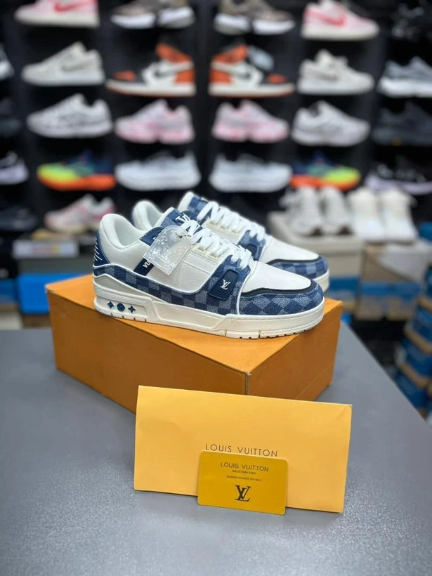 کتونی لویی ویتون Ramadan مسترکوالیتی /LV Trainer Ramadan/ سایز 40 الی 45/ فروش عمده و تک