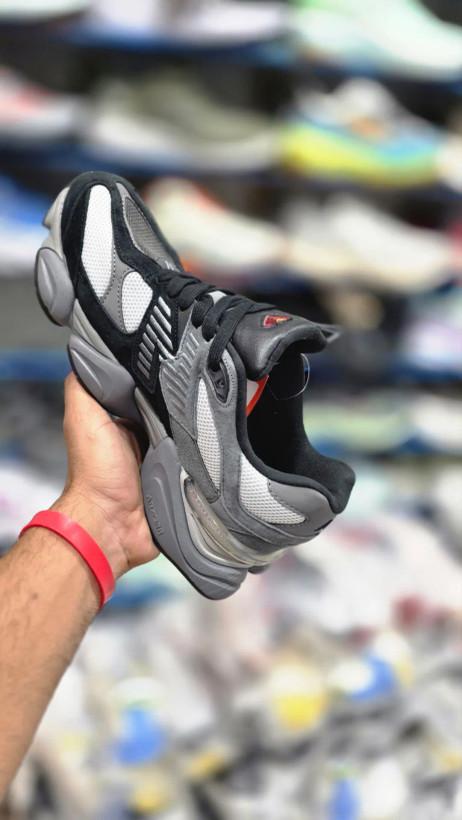 کتونی نیوبالانس 9060 مسترکوالیتی /Newbalance 9060/سایز40 الی 45/ فروش عمده و تک