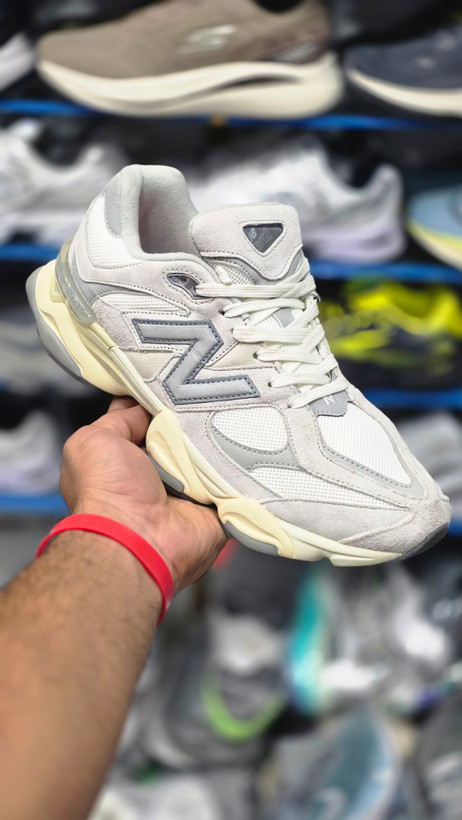 کتونی نیوبالانس 9060 مسترکوالیتی /Newbalance 9060/سایز40 الی 45/ فروش عمده و تک