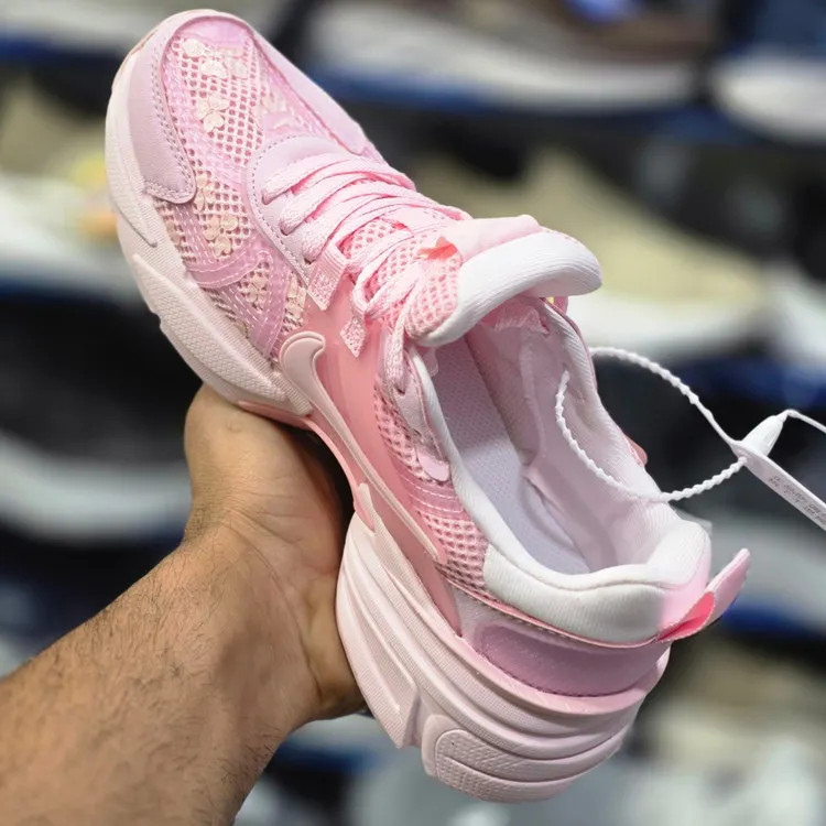 کتونی نایک وی تو کی زنانه مسترکوالیتی /سایز 37 الی 40/Nike V2k Run/ فروش عمده و تک