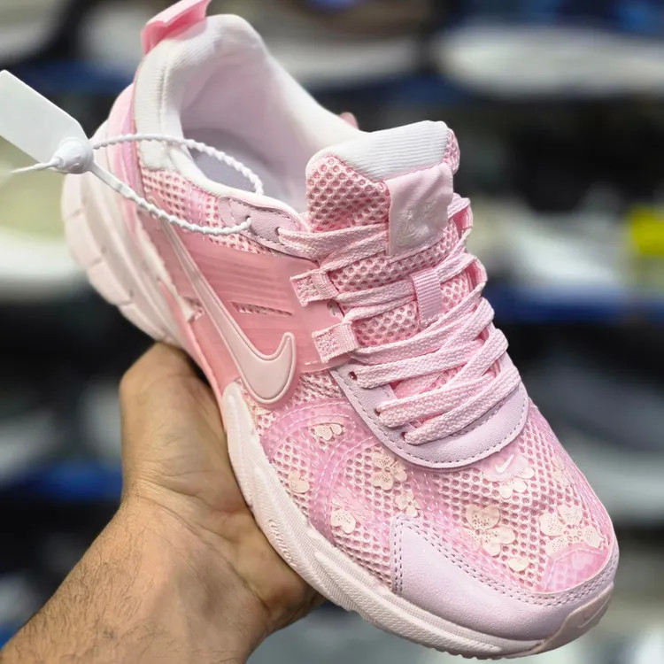 کتونی نایک وی تو کی زنانه مسترکوالیتی /سایز 37 الی 40/Nike V2k Run/ فروش عمده و تک