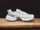 کتونی نایک وی تو کی مسترکوالیتی /سایز ۴۱ /Nike V2k Run