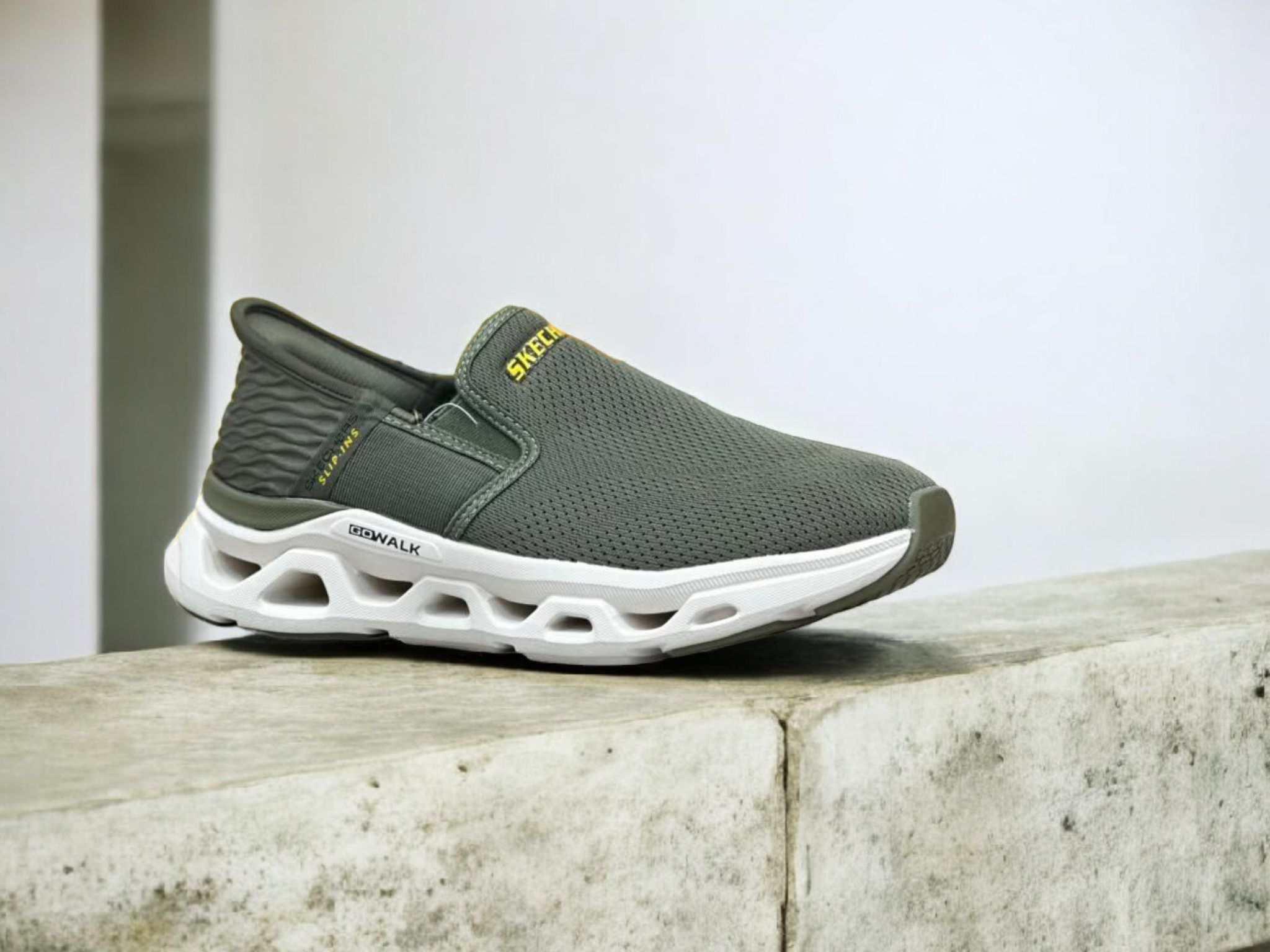 کتونی اسکیچرز بدون بند گو واک مسترکوالیتی /سایز 40 الی 45/Skechers Go Walk/ فروش عمده و تک