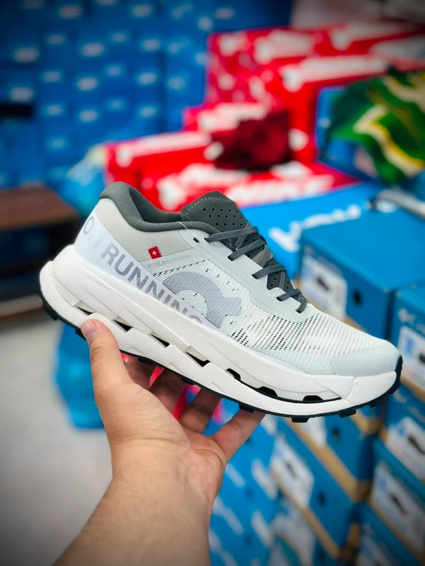 کتونی آن رانینگ کیوسی کلوداولترا3 مسترکوالیتی/On Runinng Cloudultra3/سایز 40 الی 45/ فروش عمده و تک