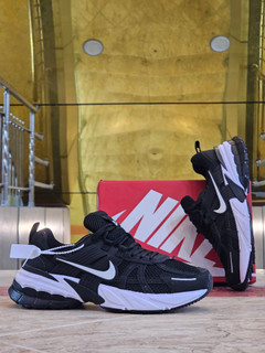 کتونی نایک وی تو کی مسترکوالیتی /سایز 37 الی 45/Nike V2k Run/ فروش عمده و تک