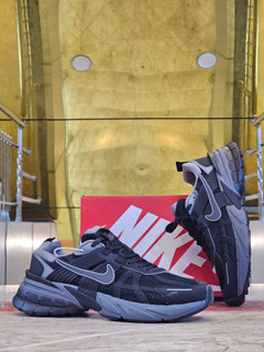 کتونی نایک وی تو کی مسترکوالیتی /سایز 37 الی 45/Nike V2k Run/ فروش عمده و تک