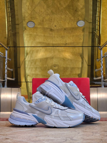 کتونی نایک وی تو کی مسترکوالیتی /سایز 37 الی 45/Nike V2k Run/ فروش عمده و تک