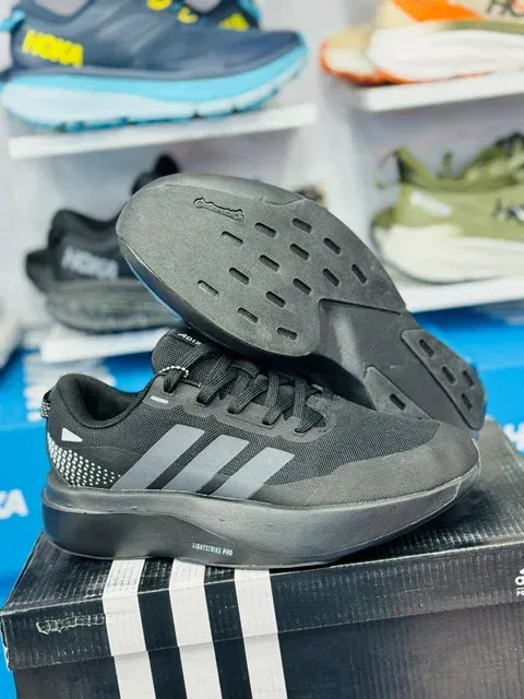 کتونی آدیداس لایت استرایک پرو مسترکوالیتی/سایز 40 الی 45/Adidas Adizero Lightstrike Pro/ فروش عمده و تک