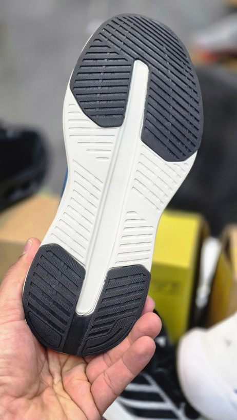 کفشی طبی اسکیچرز اسلیپ مسترکوالیتی بند دار/Skechers Slip-ins/ سایز 40 الی 45/ فروش عمده و تک