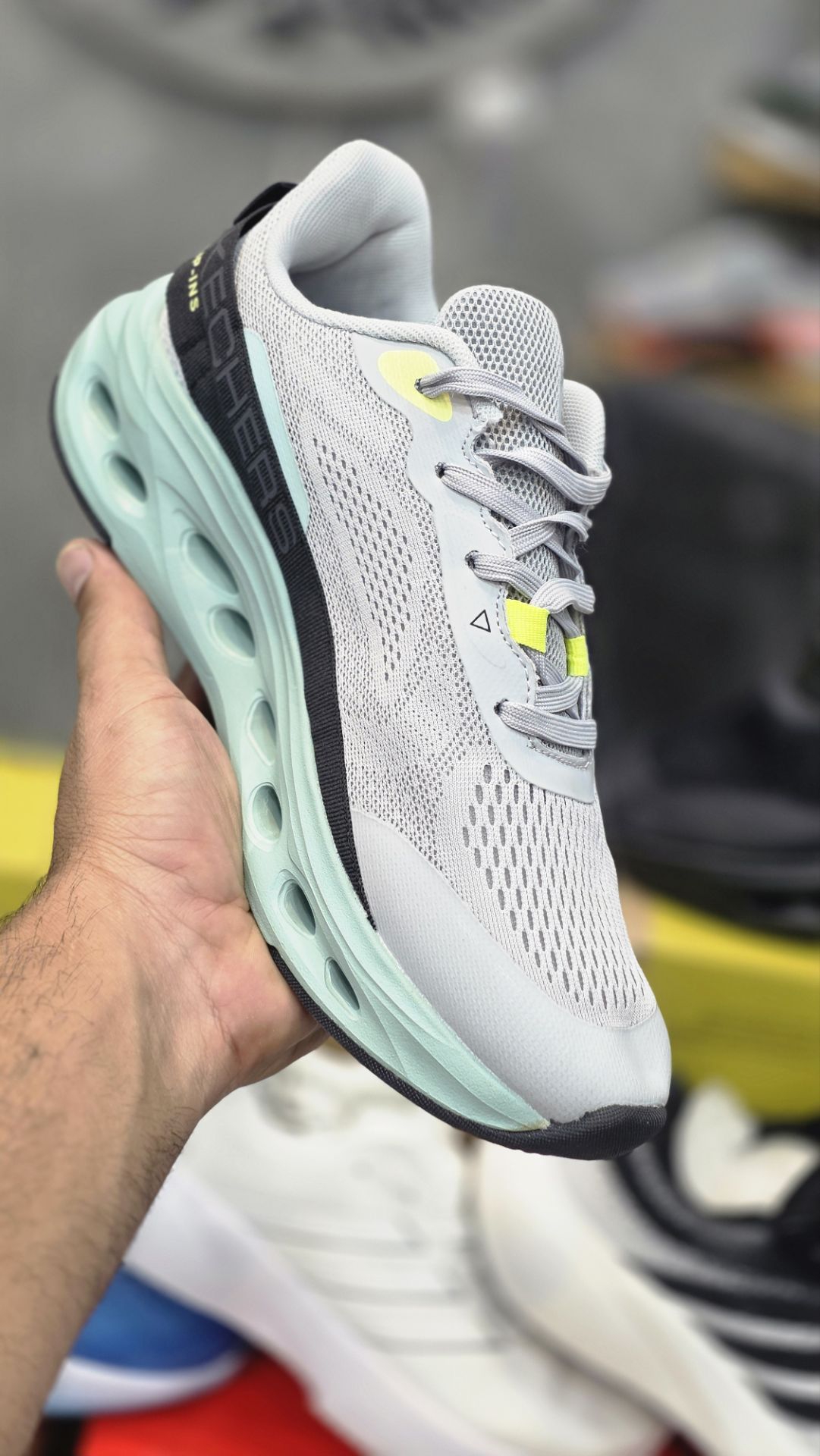کفشی طبی اسکیچرز اسلیپ مسترکوالیتی بند دار/Skechers Slip-ins/ سایز 40 الی 45/ فروش عمده و تک