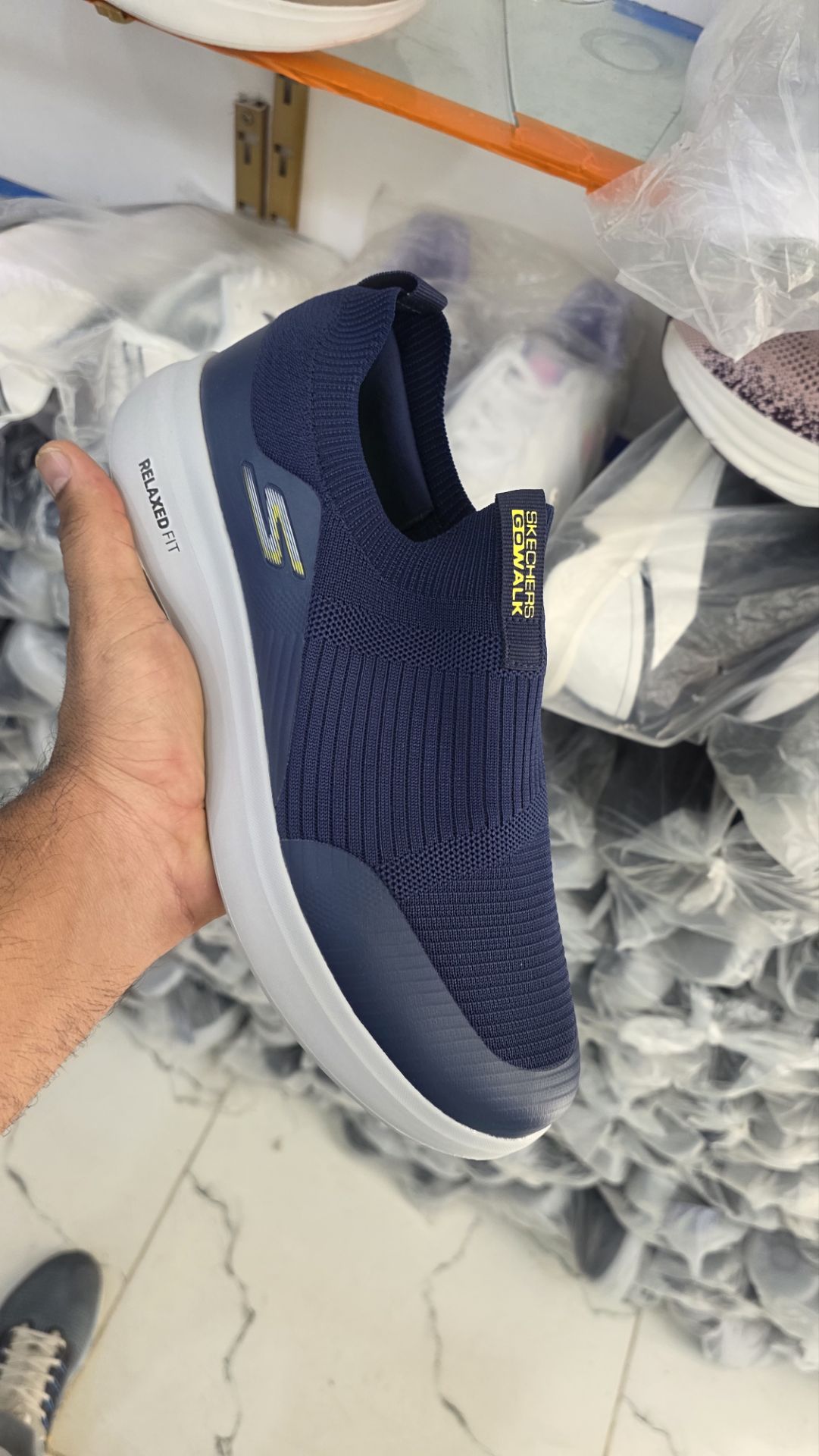 کتونی اسکیچرز بدون بند گو واک مسترکوالیتی /سایز 40 الی 45/Skechers Go Walk/ فروش عمده و تک