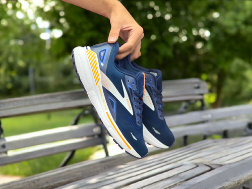 کتونی بروکس ادرنالین 23/رنگ بندی جذاب/Brooks Adrenaline 23/ فروش عمده و تک