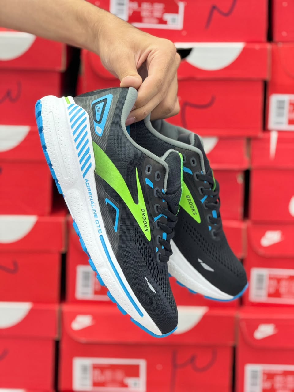 کتونی  بروکس ادرنالین 23 مسترکوالیتی/ سایز 40 تا 45/Brooks Adrenaline 23/ فروش عمده و تک