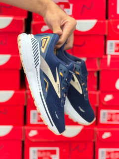 کتونی بروکس ادرنالین 23 مسترکوالیتی/ سایز 40 تا 45/Brooks Adrenaline 23/ فروش عمده و تک