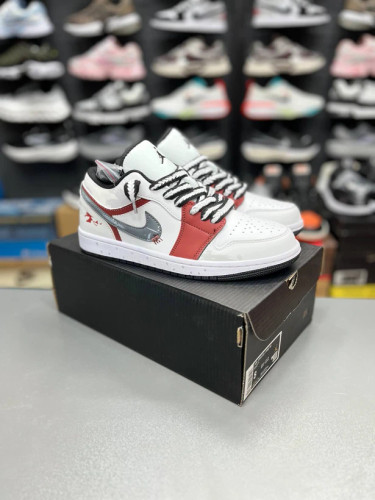 کتونی نایک ایر جردن 1 لو مسترکوالیتی/سایز 37 الی 45/Nike Air Jordan 1 Low/ فروش عمده و تک