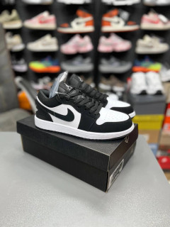 کتونی نایک ایر جردن 1 لو مسترکوالیتی/سایز 37 الی 45/Nike Air Jordan 1 Low/ فروش عمده و تک