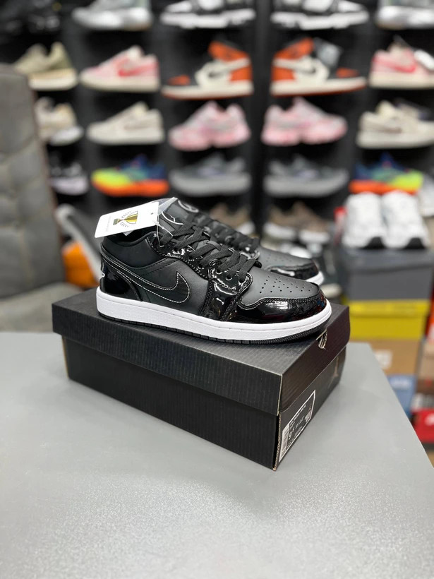 کتونی نایک ایر جردن 1 لو مسترکوالیتی/سایز 37 الی 45/Nike Air Jordan 1 Low/ فروش عمده و تک