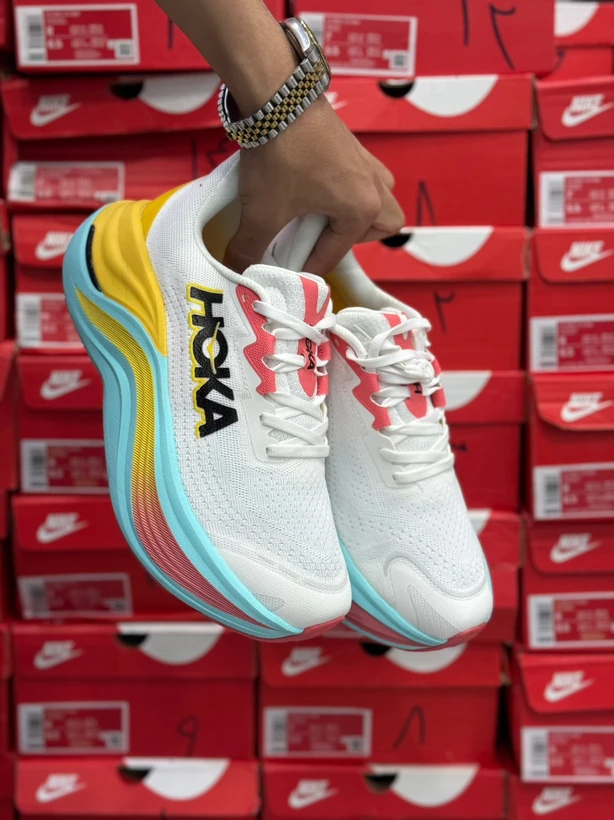 کتونی هوکا اسکای وارد مسترکوالیتی/سایز 40 الی 45/Hoka Skyward/ فروش عمده و تک