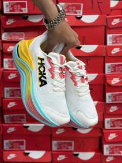 کتونی هوکا اسکای وارد مسترکوالیتی/سایز 40 الی 45/Hoka Skyward/ فروش عمده و تک