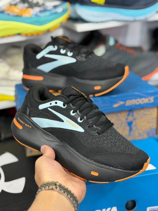 کتونی رانینگ بروکس گاست مکس مسترکوالیتی/Brooks Ghost Max /سایز 36 الی 45/ فروش عمده و تک