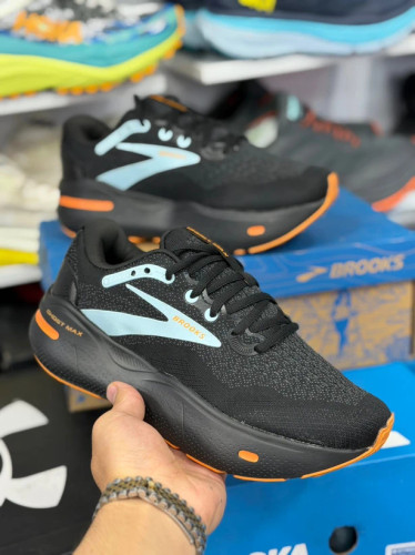 کتونی رانینگ بروکس گاست مکس مسترکوالیتی/Brooks Ghost Max /سایز 36 الی 45/ فروش عمده و تک