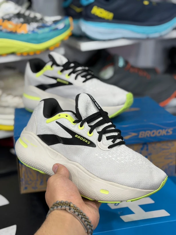 کتونی رانینگ بروکس گاست مکس مسترکوالیتی/Brooks Ghost Max /سایز 36 الی 45/ فروش عمده و تک