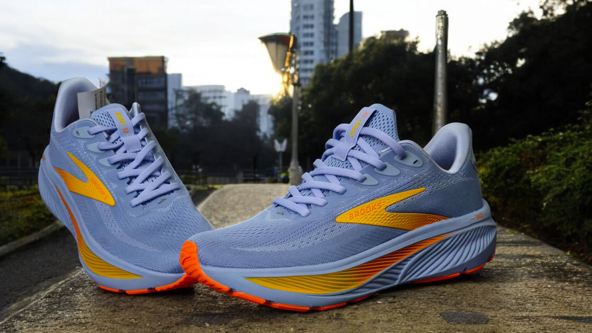 کتونی رانینگ مسترکوالیتی بروکس گاست 17 /Brooks Ghost 17/سایز 44/