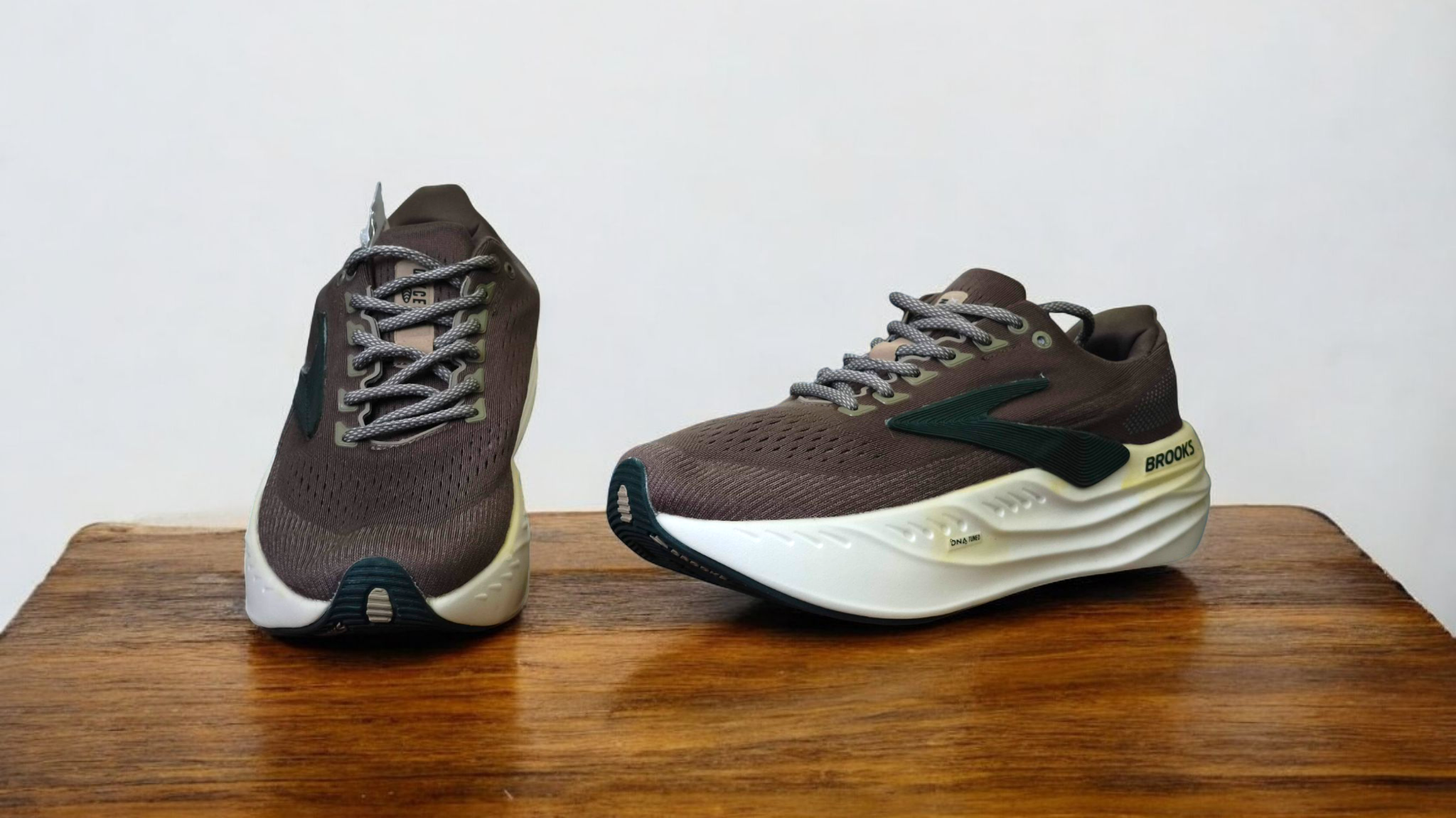 کتونی بروکس گلیسرین مکس /Brooks Glycerin Max/سایز 42