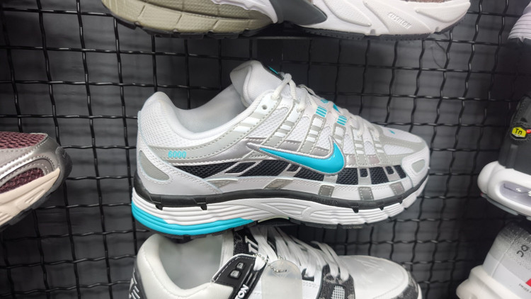 کتونی مسترکوالیتی نایک P-6000 مناسب پیاده روی و استفاده روزانه / سایز 40 الی 45 /Nike P-6000 / فروش عمده و تک
