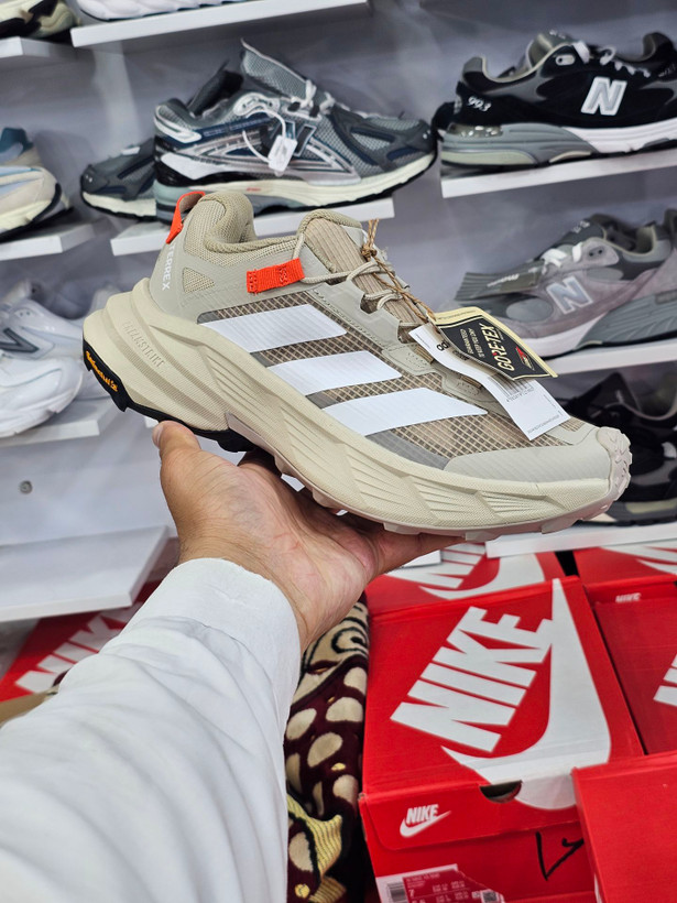 کتونی آدیداس ترکس /سایز 40 الی 45/Adidas Terrex Free Hiker/ فروش عمده و تک