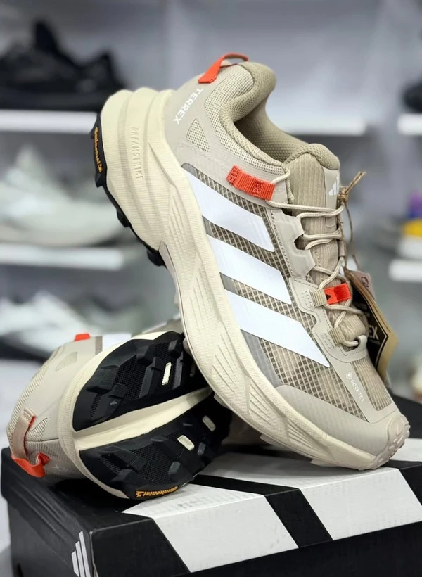 کتونی آدیداس ترکس /سایز 40 الی 45/Adidas Terrex Free Hiker/ فروش عمده و تک