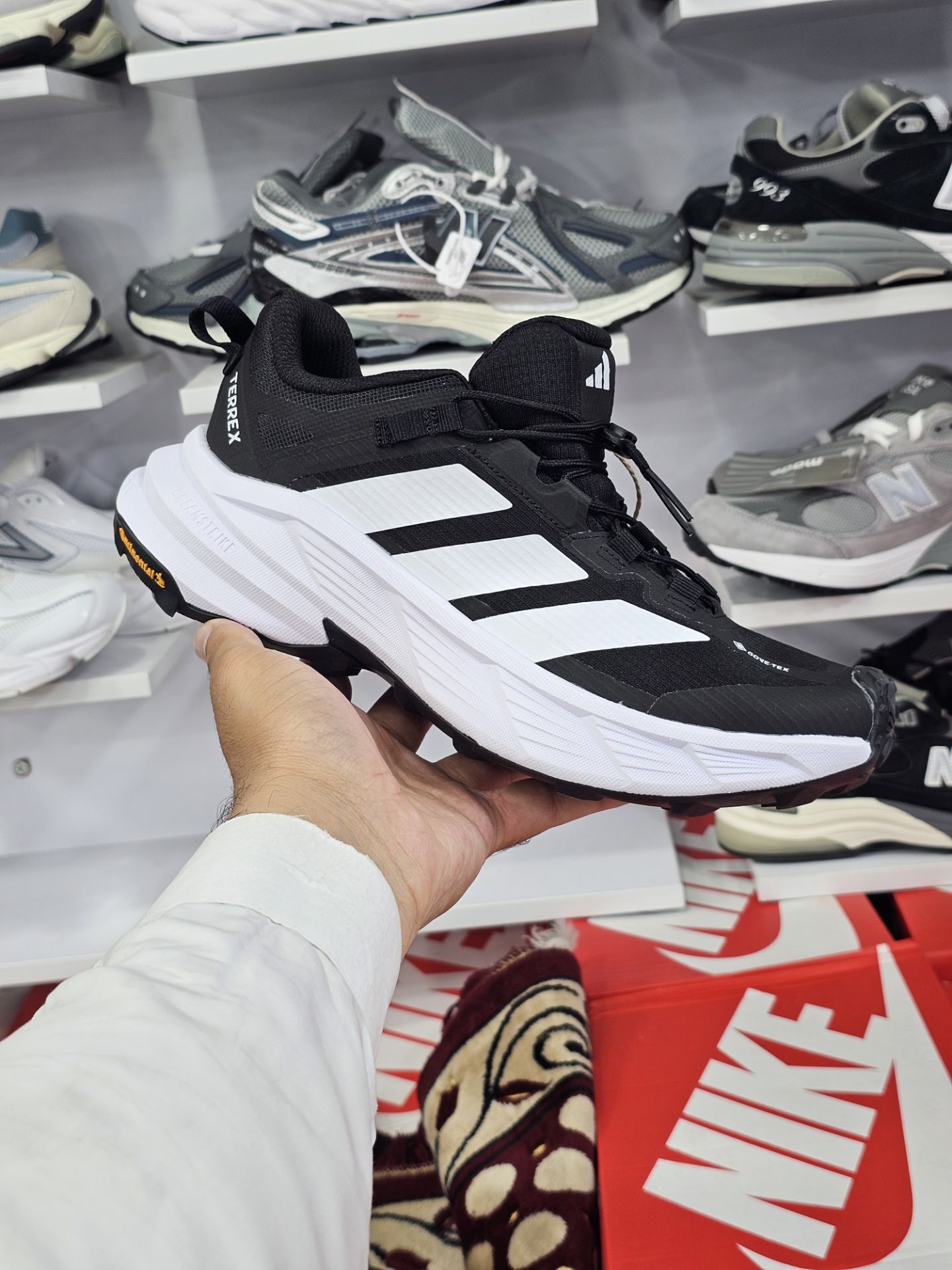 کتونی آدیداس ترکس  /سایز 40 الی 45/Adidas Terrex Free Hiker/ فروش عمده و تک