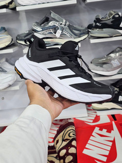 کتونی آدیداس ترکس /سایز 40 الی 45/Adidas Terrex Free Hiker/ فروش عمده و تک