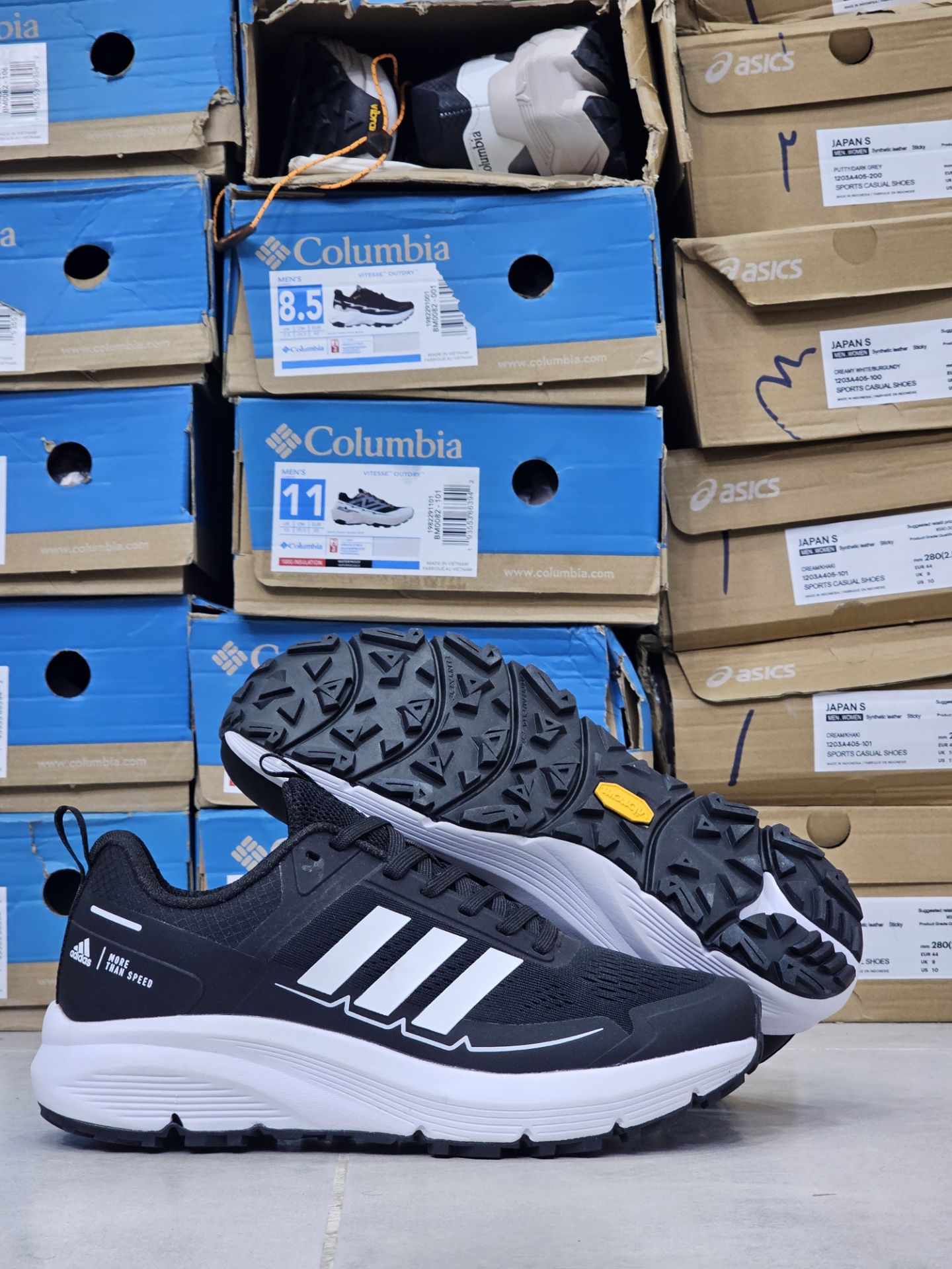 کتونی آدیداس ترکس مسترکوالیتی /سایز 40 الی 45/Adidas Terrex Free Hiker/ فروش عمده و تک