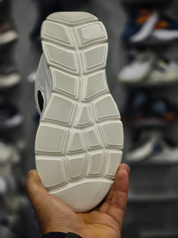 کتونی مسترکوالیتی اسکیچرز فلکس کامفورت /سایز 37 الی 40/Skechers Flex Comfort/ فروش عمده و تک