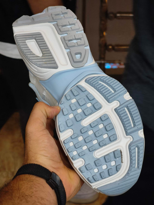 کتونی رانینگ نایک وی تو کی مسترکوالیتی /سایز 37 الی 45/Nike V2k Run/ فروش عمده و تک
